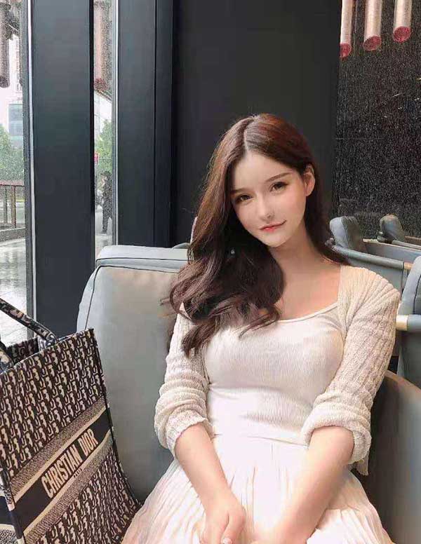 波士顿外围留学生